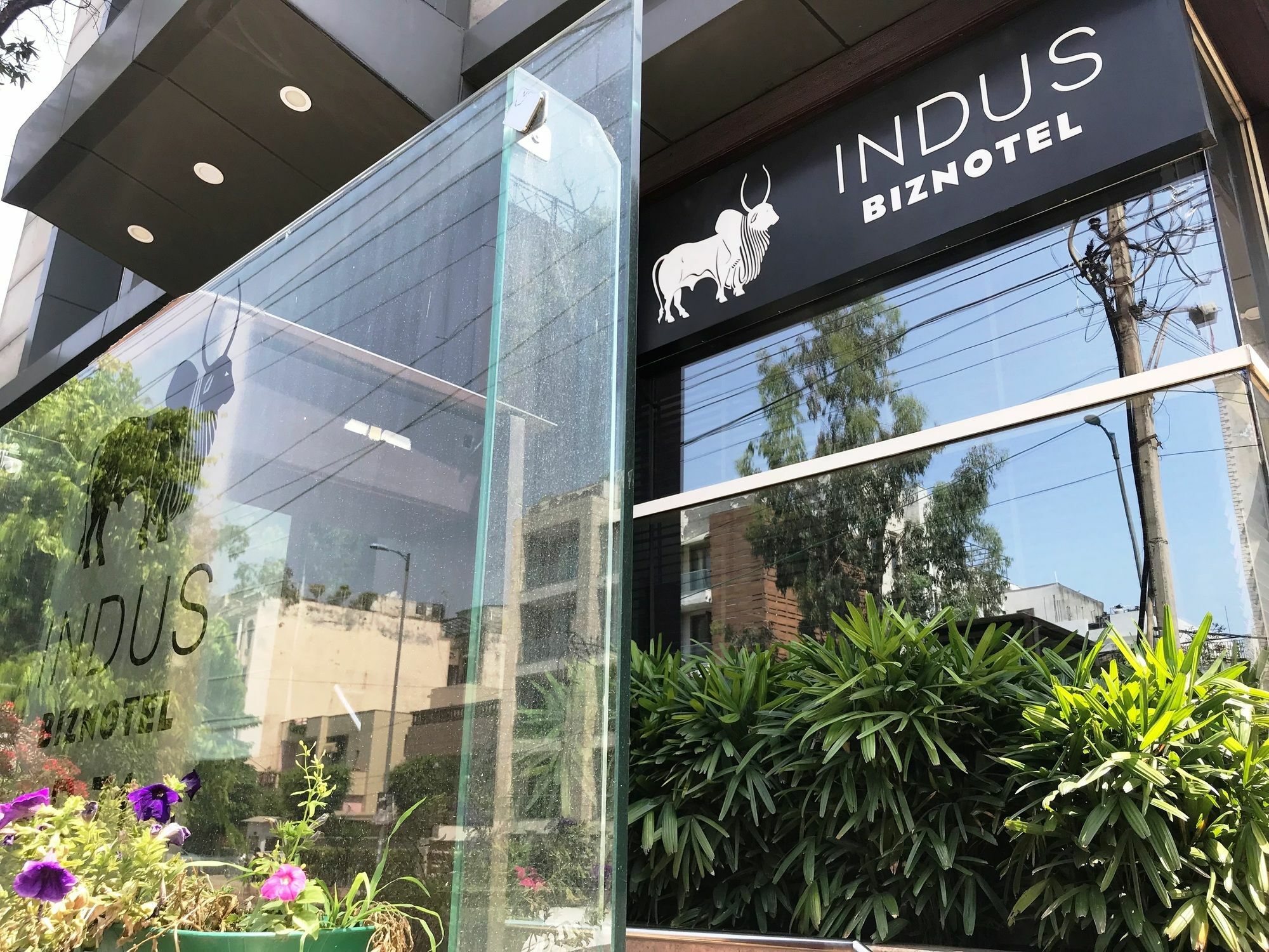 Indus Biznotel Új-Delhi Kültér fotó